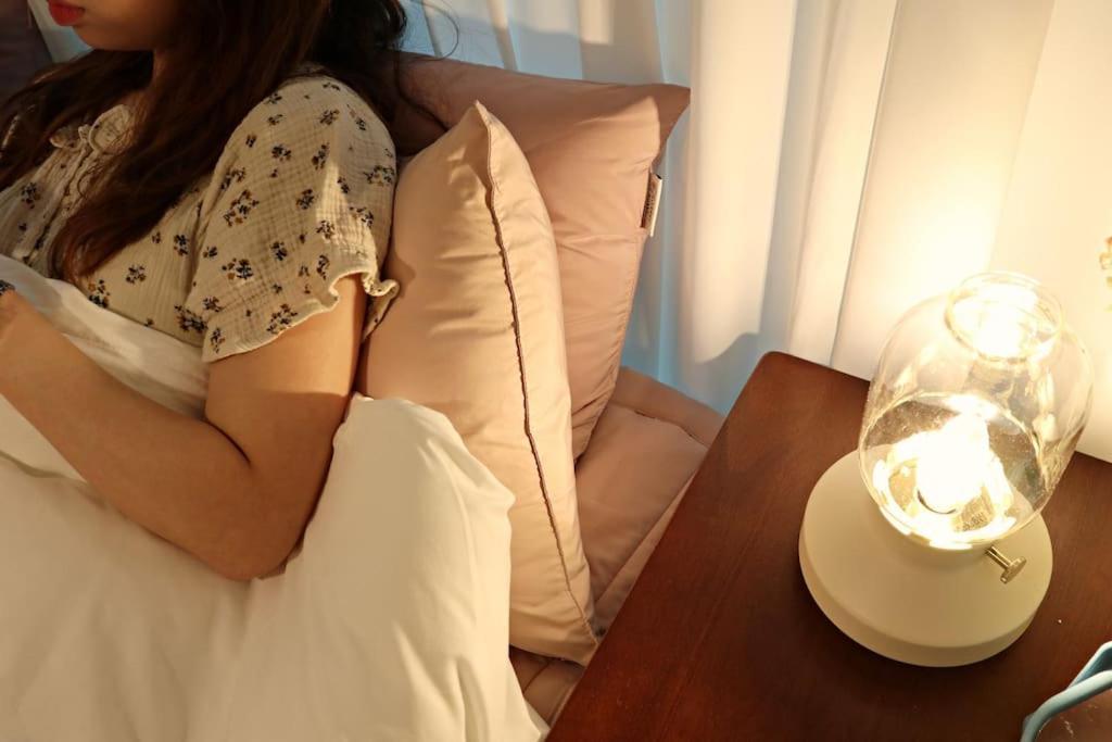3rooms 4beds Kitchen Hongik Stn 3min Apartment *
