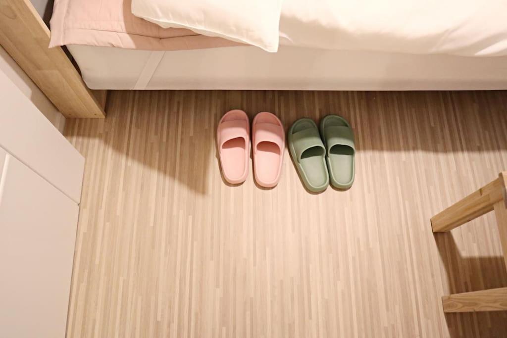 3rooms 4beds Kitchen Hongik Stn 3min * Seoul
